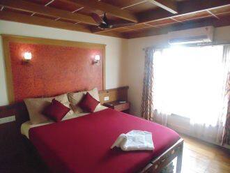Kera Deluxe Houseboat, Alleppey 2